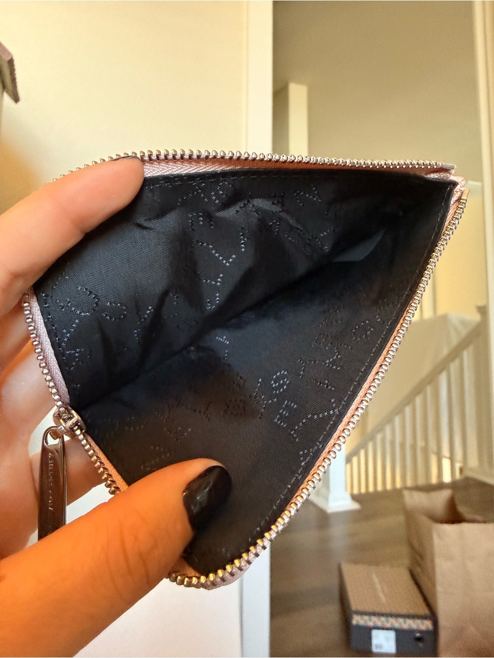 Stella McCartney Pink Star Zip Wallet - Picture 7 of 8